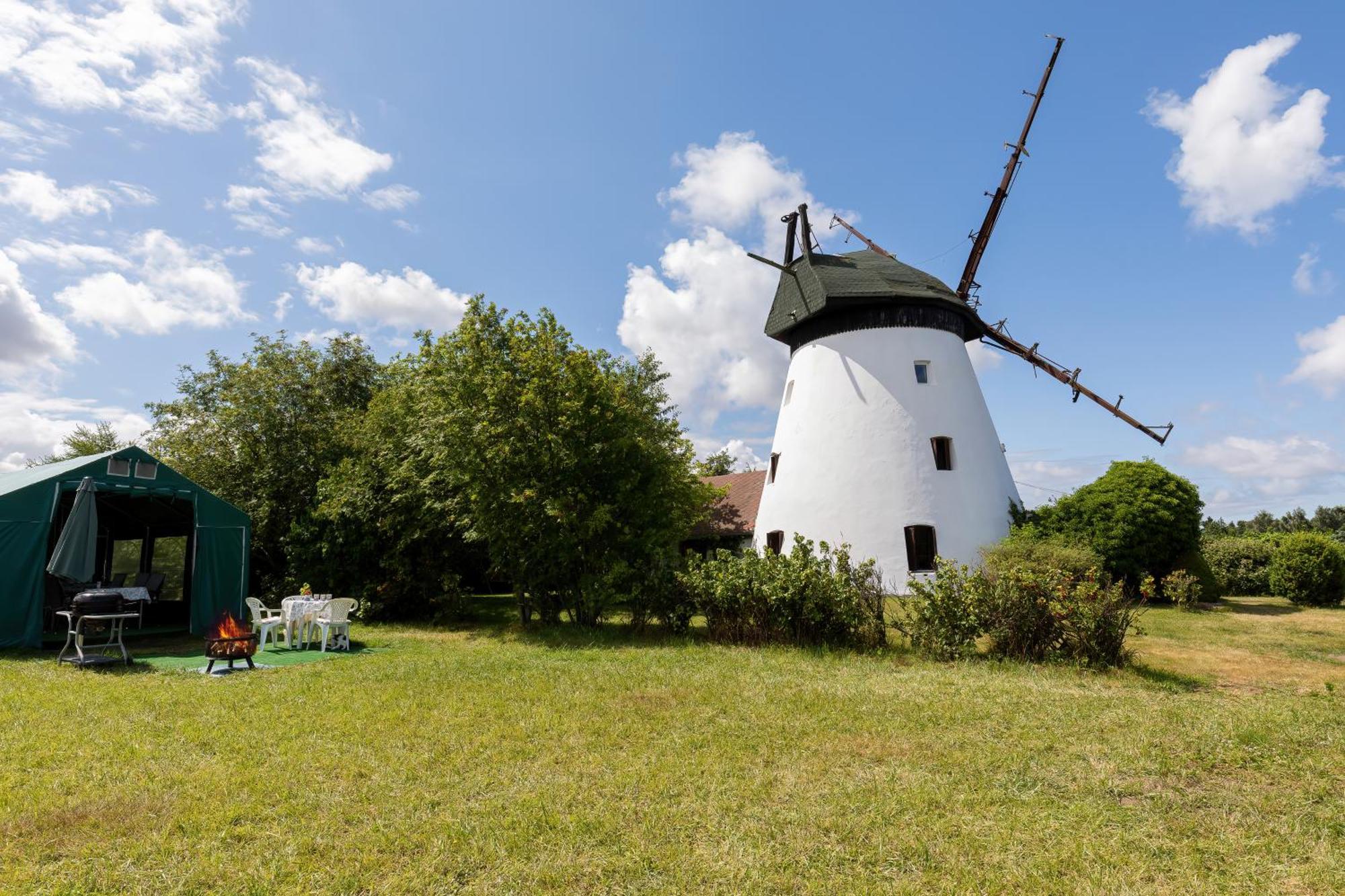 Holiday home Windmill Vacation In Ledzin Near Baltic Sea