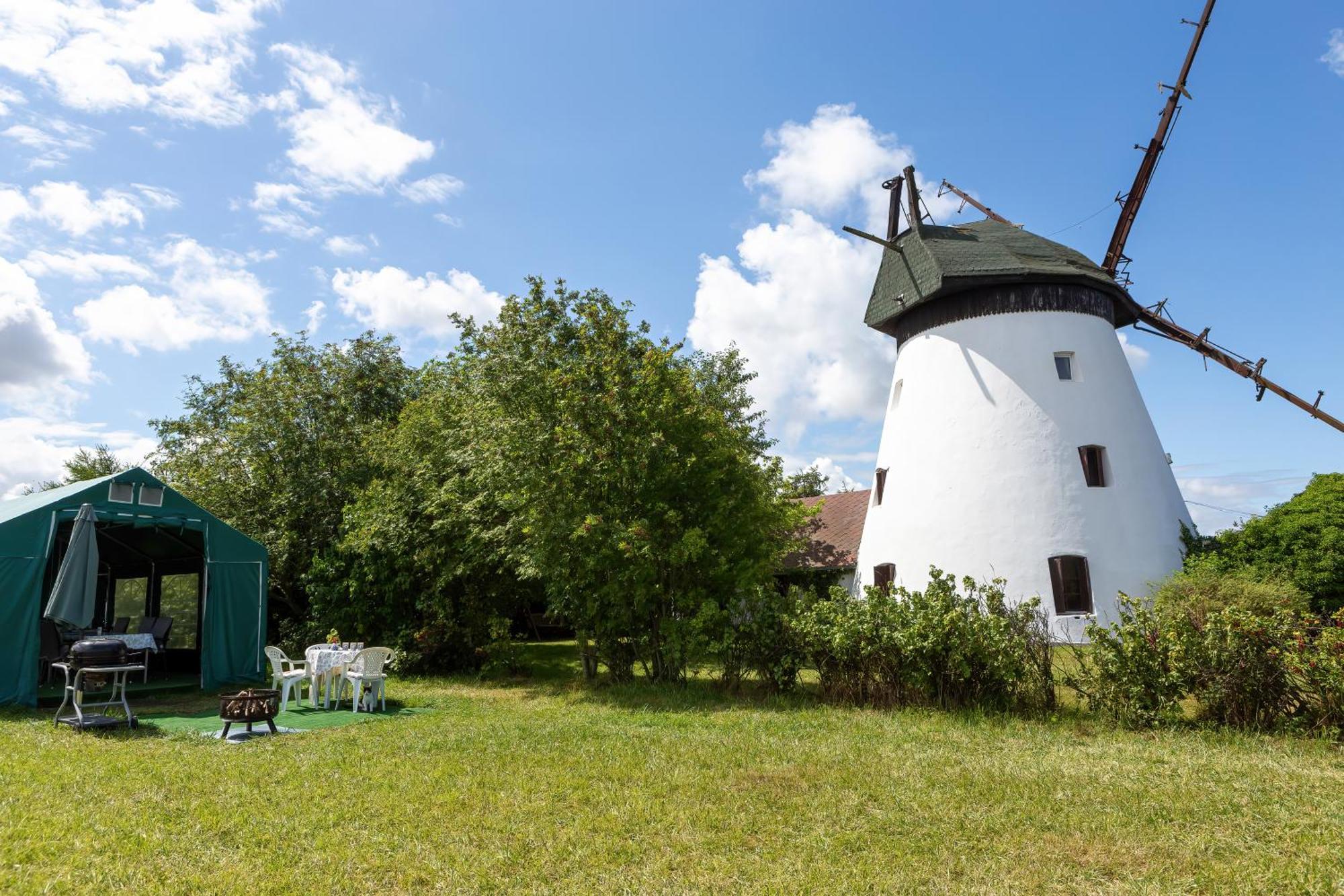 Holiday home Windmill Vacation In Ledzin Near Baltic Sea